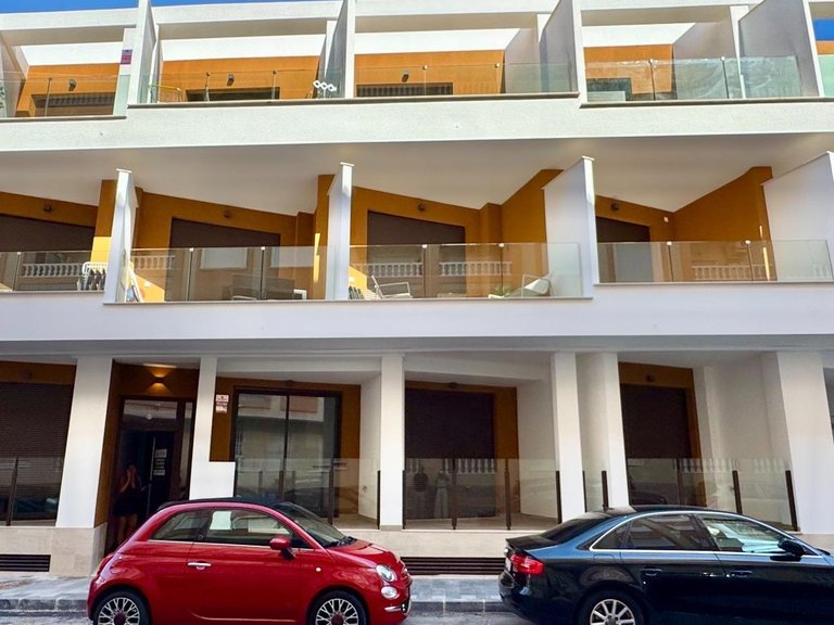 Apartment for Sale in Torrevieja, Alicante 30