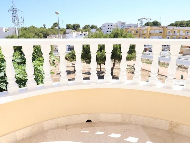Villa for Sale in Orihuela Costa, Alicante 14