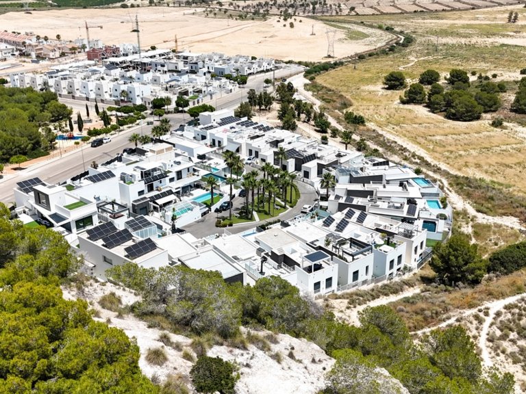 Villa for Sale in San Miguel De Salinas, Alicante 3