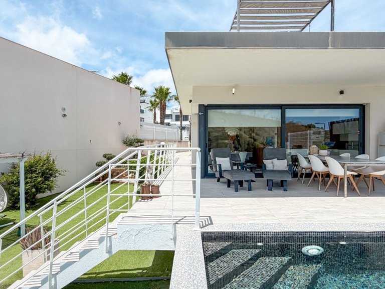 Villa for Sale in San Miguel De Salinas, Alicante 16