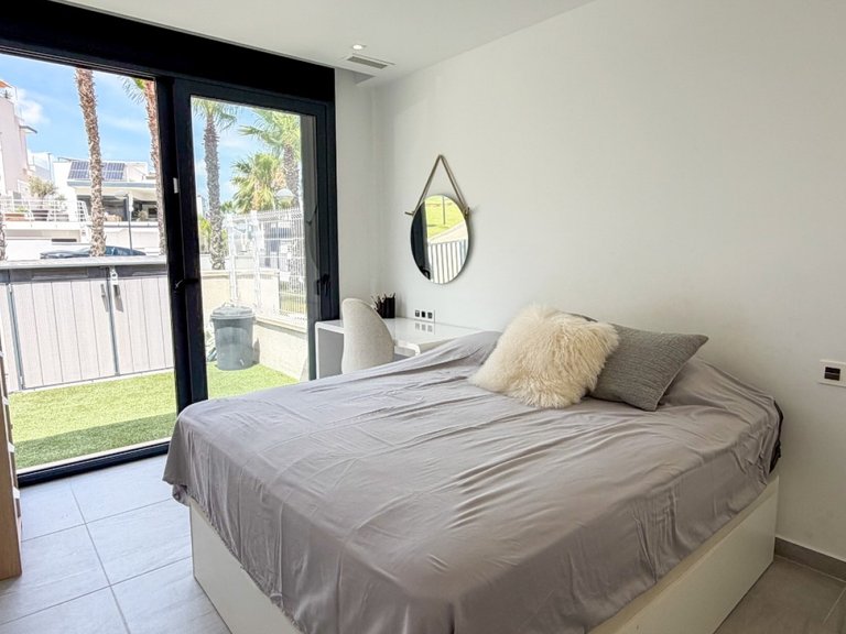 Villa for Sale in San Miguel De Salinas, Alicante 33