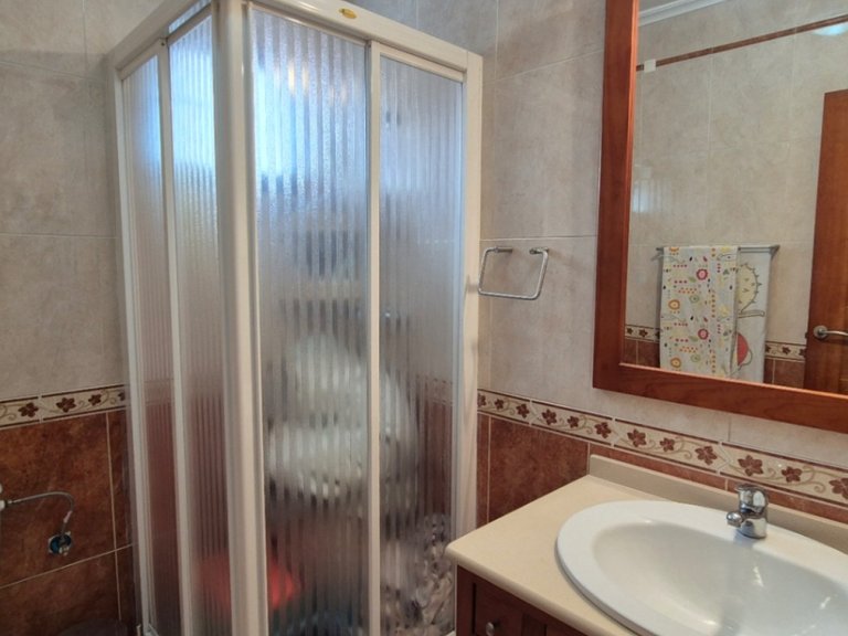 Villa for Sale in Torrevieja, Alicante 28