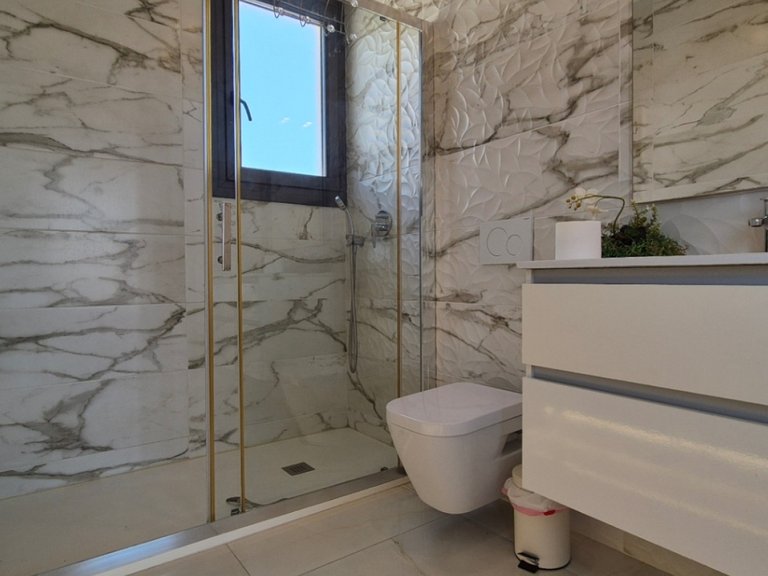 Villa for Sale in Torrevieja, Alicante 32