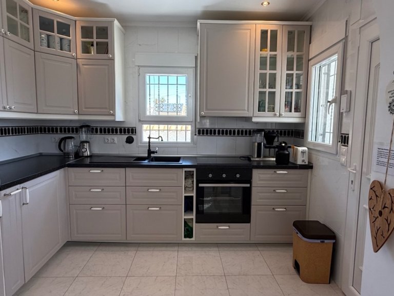 Villa for Sale in Torrevieja, Alicante 2