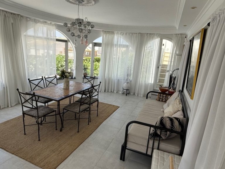 Villa for Sale in Torrevieja, Alicante 3