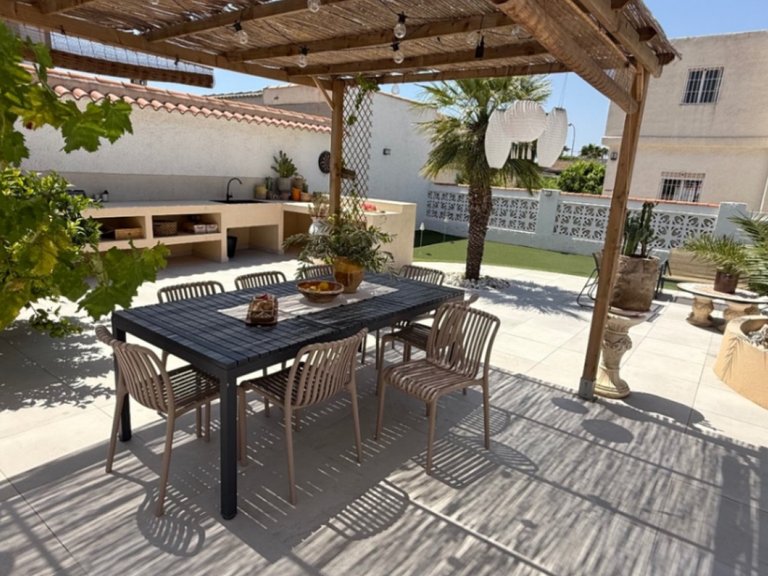 Villa for Sale in Torrevieja, Alicante 4