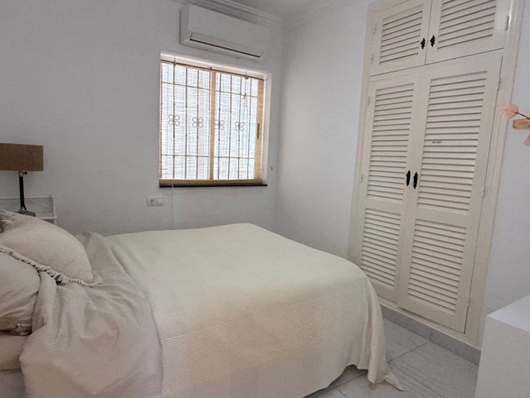 Villa for Sale in Torrevieja, Alicante 11