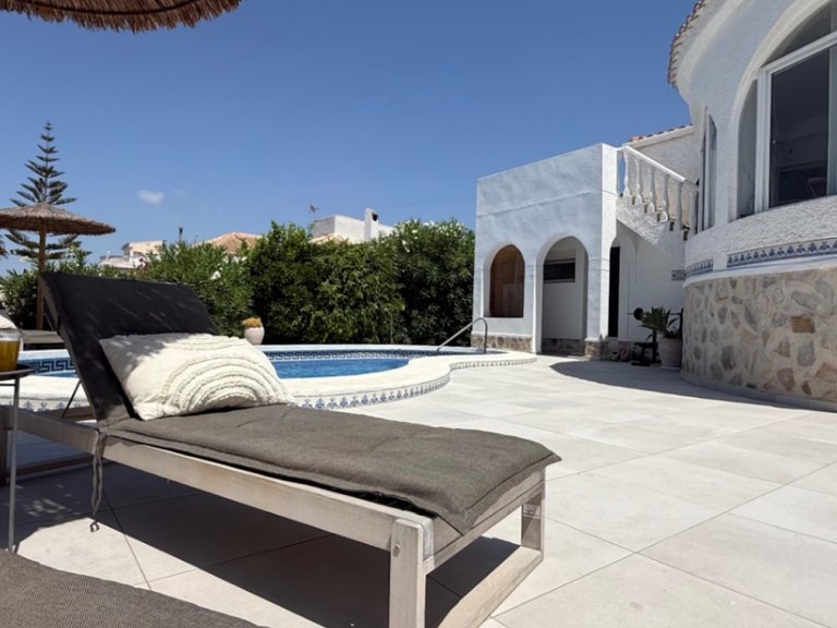 Villa for Sale in Torrevieja, Alicante 35
