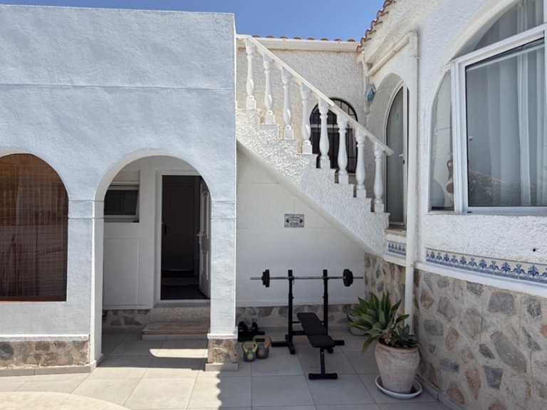 Villa for Sale in Torrevieja, Alicante 36
