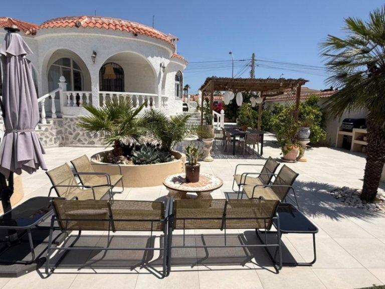 Villa for Sale in Torrevieja, Alicante 45