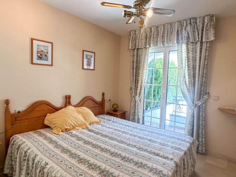 Town House for Sale in Orihuela Costa, Alicante 25