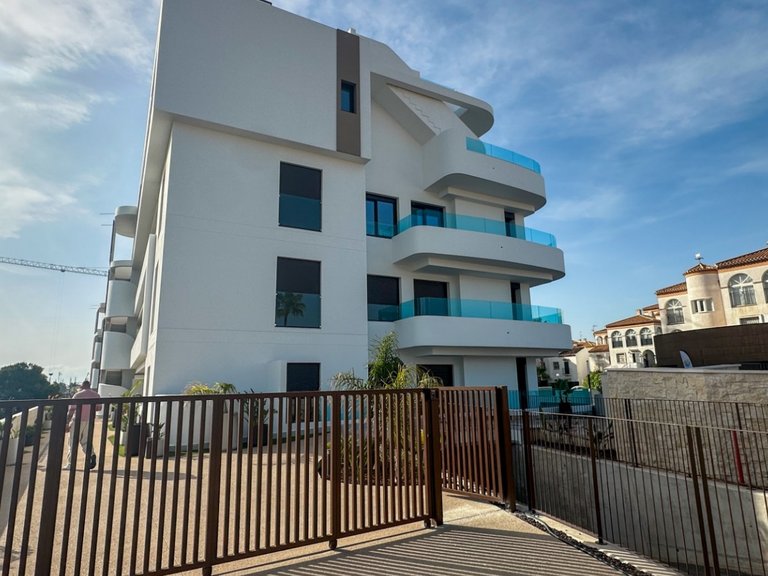 Apartment for Sale in Orihuela Costa, Alicante 33