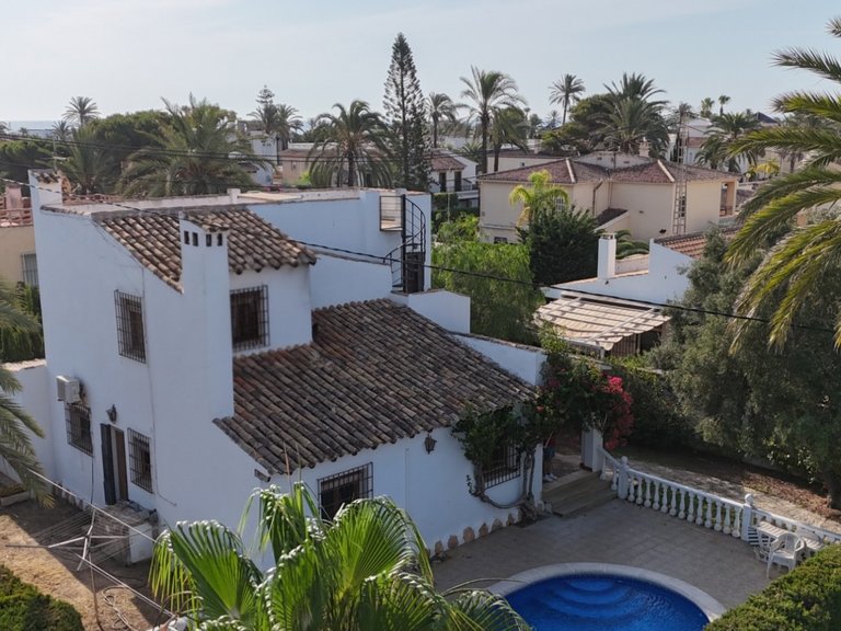 Villa for Sale in Orihuela Costa, Alicante 1