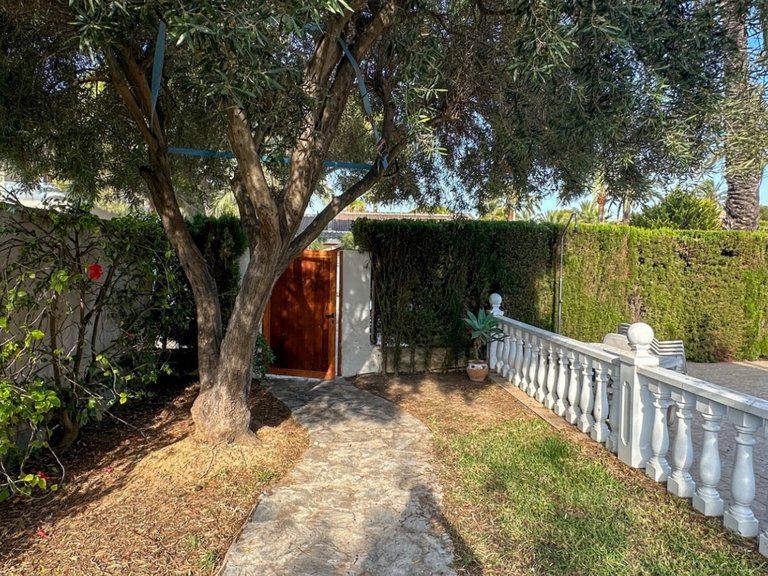 Villa for Sale in Orihuela Costa, Alicante 37