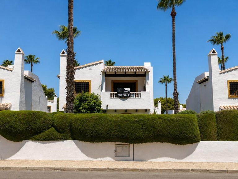 Villa for Sale in Orihuela Costa, Alicante 2