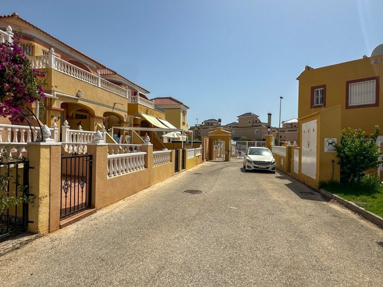 Town House for Sale in Orihuela Costa, Alicante 36