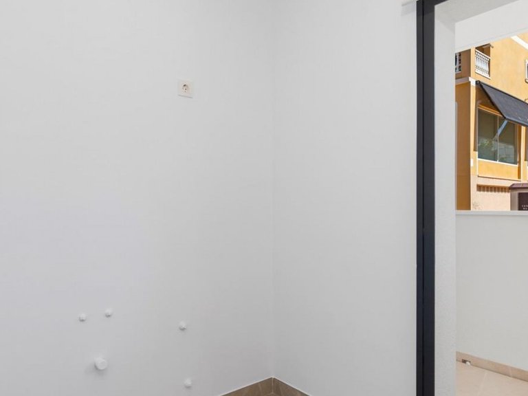 Apartment for Sale in Benijófar, Alicante 21