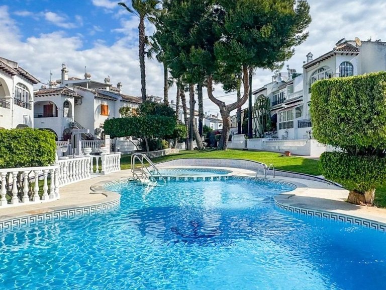 Villa for Sale in Torrevieja, Alicante 24