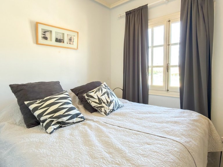 Apartment for Sale in Torrevieja, Alicante 30