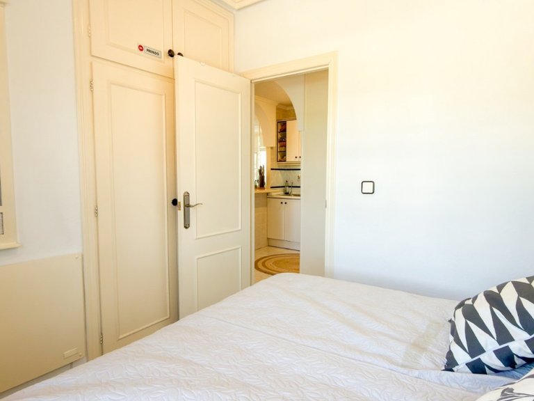 Apartment for Sale in Torrevieja, Alicante 31