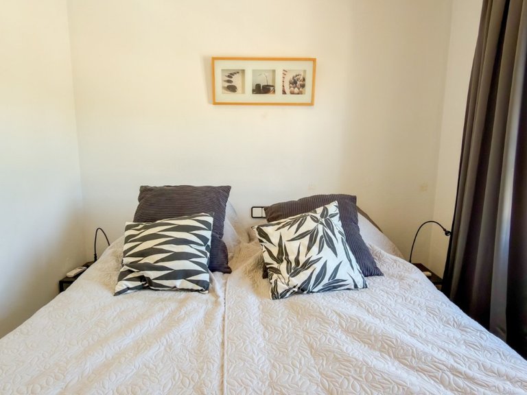 Apartment for Sale in Torrevieja, Alicante 32