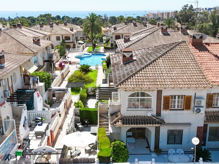 Apartment for Sale in Torrevieja, Alicante 35