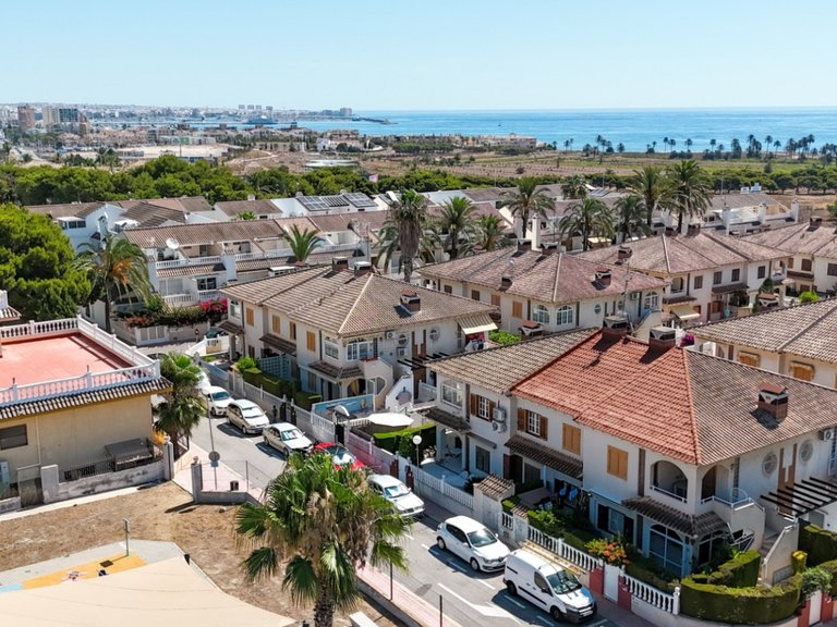 Apartment for Sale in Torrevieja, Alicante 39