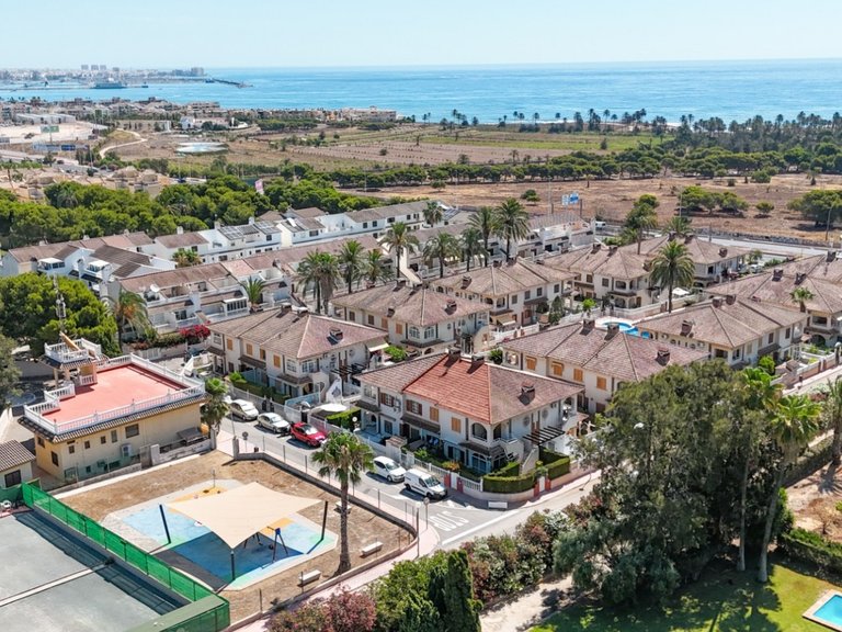 Apartment for Sale in Torrevieja, Alicante 40