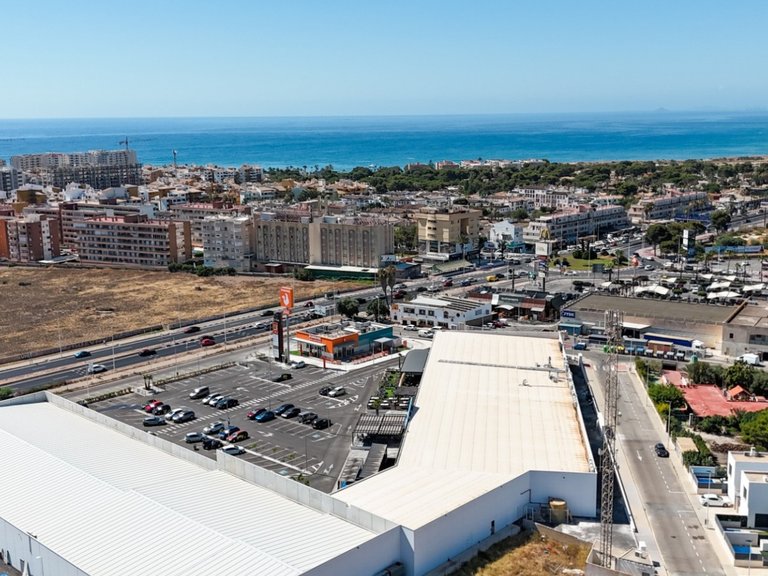 Apartment for Sale in Torrevieja, Alicante 42
