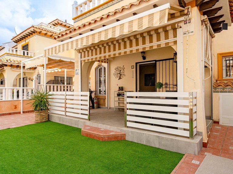 Town House for Sale in Orihuela Costa, Alicante 1