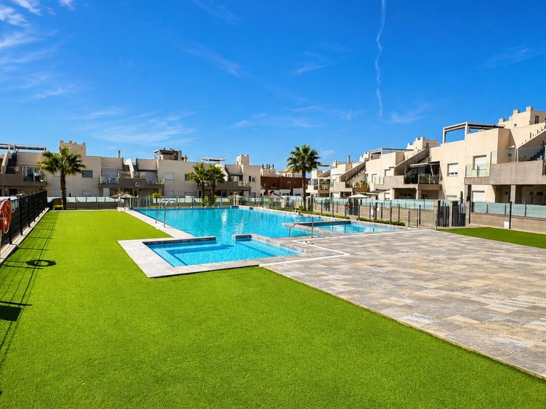 Apartment for Sale in Torrevieja, Alicante 35