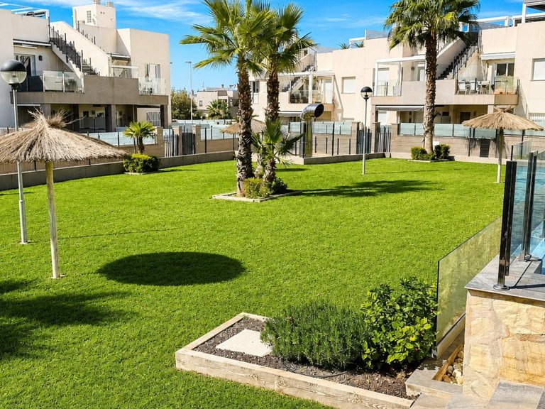 Apartment for Sale in Torrevieja, Alicante 38