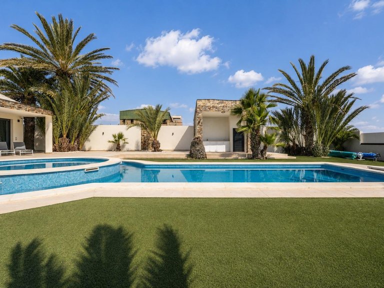 Villa for Sale in  El Carmoli Los Urrutias, Murcia 18
