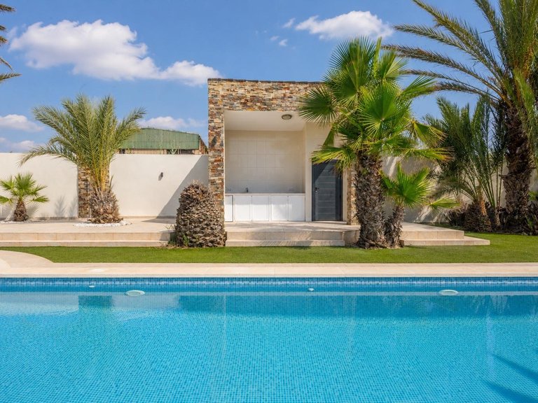 Villa for Sale in  El Carmoli Los Urrutias, Murcia 19