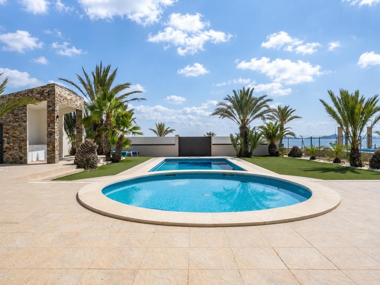 Villa for Sale in  El Carmoli Los Urrutias, Murcia 3