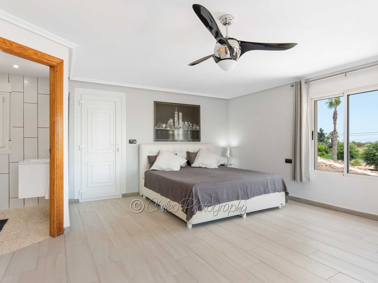 Villa for Sale in Catral, Alicante 5