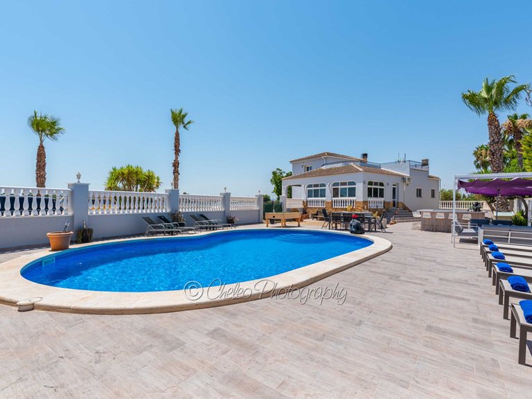 Villa for Sale in Catral, Alicante 2