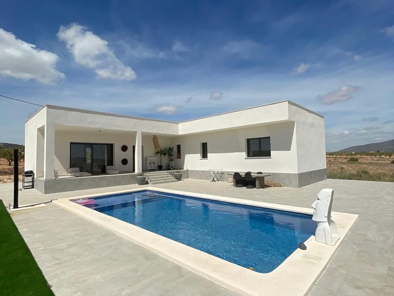 Town House for Sale in Pinoso, Alicante 39
