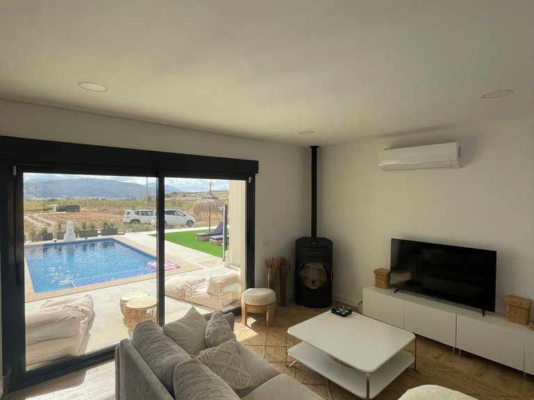 Town House for Sale in Pinoso, Alicante 9