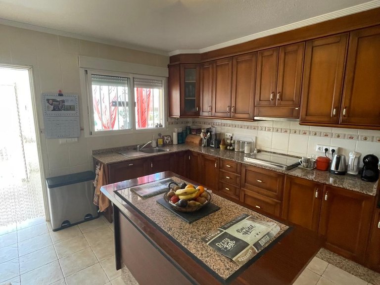 Villa for Sale in Pinoso, Alicante 9