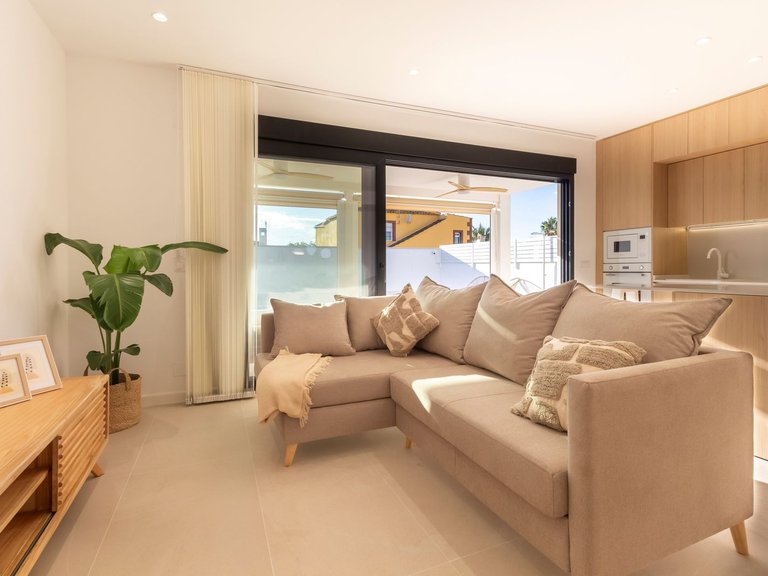 Villa for Sale in Costa Blanca Torrevieja, Alicante 5