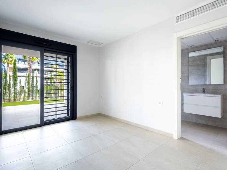 Apartment for Sale in Costa Blanca Playa Flamenca, Alicante 25