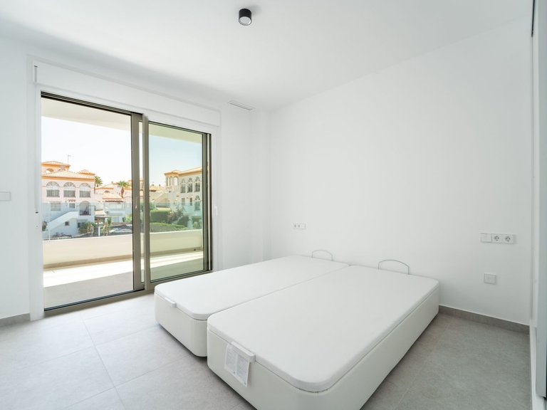 Apartment for Sale in Costa Blanca Playa Flamenca, Alicante 12