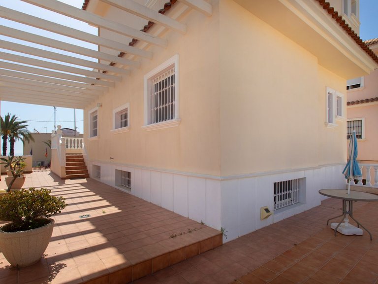 Villa for Sale in Costa Blanca Torrevieja, Alicante 45