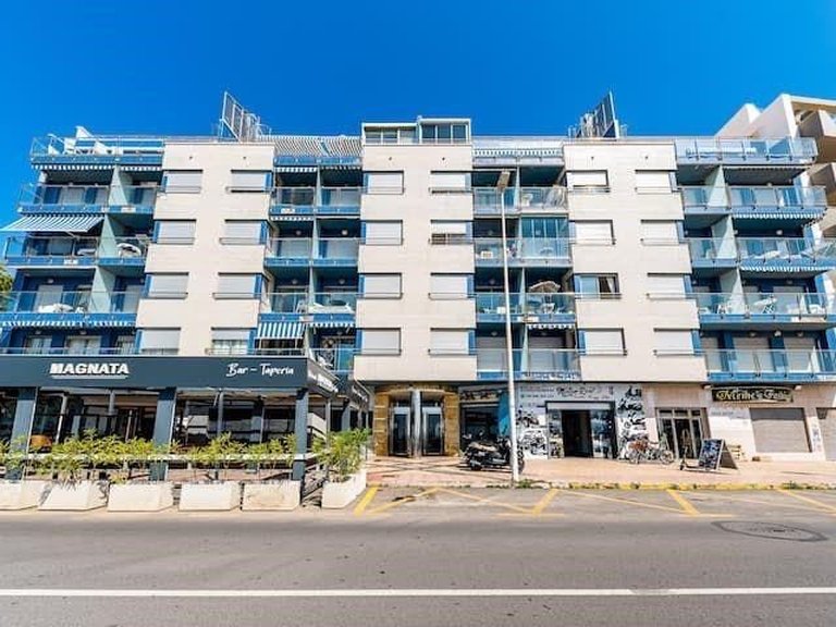 Apartment for Sale in Costa Blanca Torrevieja, Alicante 29