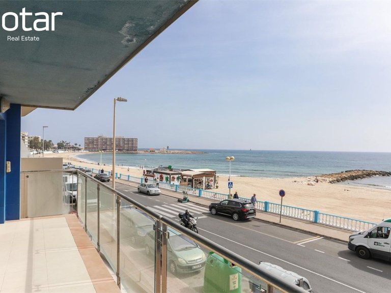 Apartment for Sale in Costa Blanca Torrevieja, Alicante 1