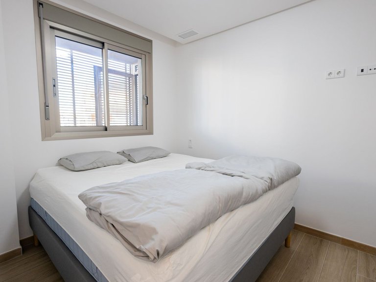 Apartment for Sale in Costa Blanca Santa Pola, Alicante 14