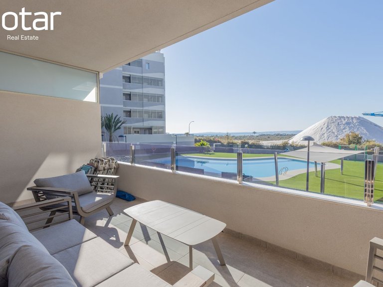 Apartment for Sale in Costa Blanca Santa Pola, Alicante 1