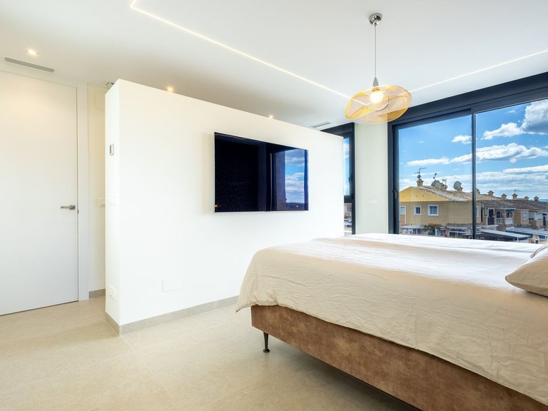 Villa for Sale in Costa Blanca Torrevieja, Alicante 37