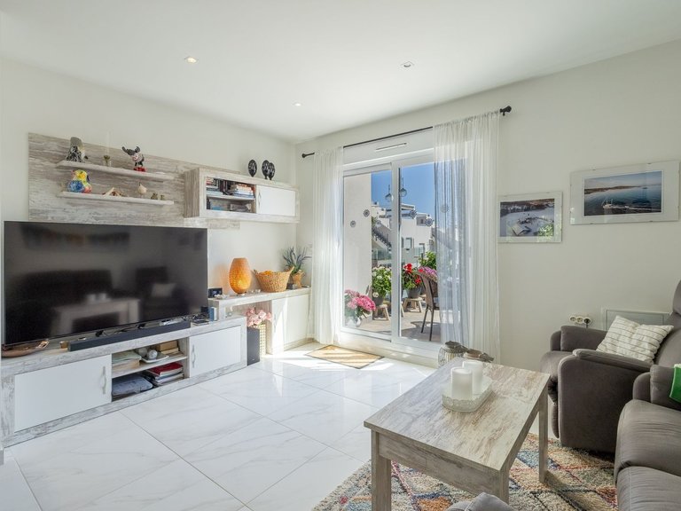 Apartment for Sale in Costa Blanca Torrevieja, Alicante 2
